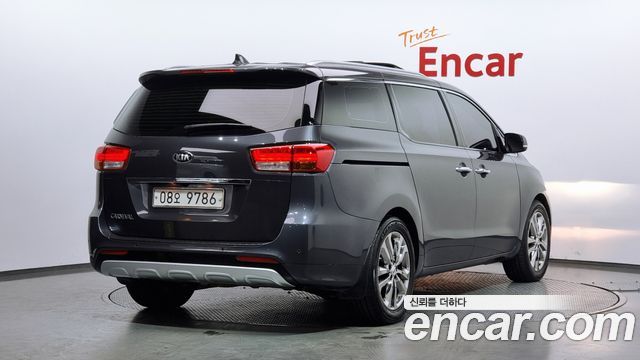 Kia Carnival 9-seater Noblesse — пробег 167 682 км — фото 2 из 5