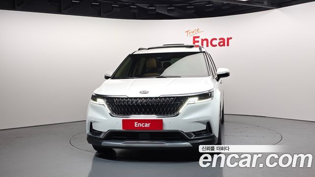 Kia Carnival 9-Seater Signature — пробег 79 092 км — фото 3 из 5