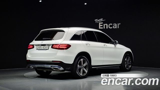 Mercedes-Benz GLC-Class GLC300 4MATIC — пробег 70 588 км — фото 2 из 5