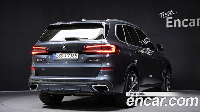 BMW X5 xDrive 40i M Sport — пробег 56 408 км — фото 2 из 5