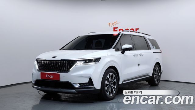 Kia Carnival 9-Seater Signature — пробег 74 340 км — фото 1 из 5