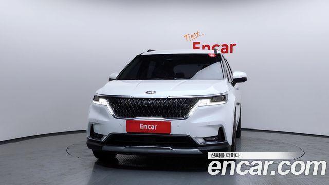 Kia Carnival 9-Seater Signature — пробег 74 340 км — фото 3 из 5