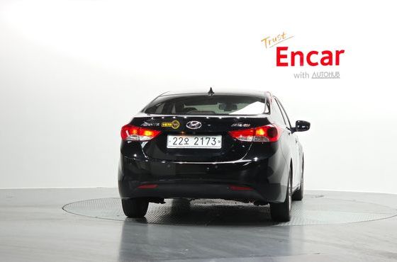 Hyundai AVANTE M16 GDI Luxury — пробег 93 331 км — фото 4 из 5