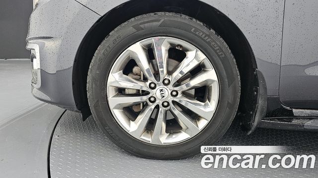 Kia Carnival 7-seater Limousine VIP — пробег 166 964 км — фото 5 из 5