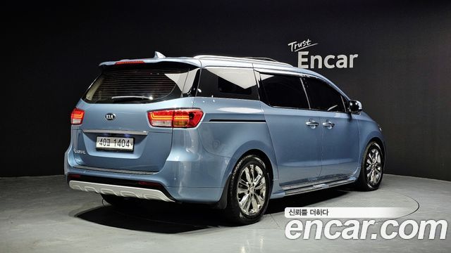 Kia Carnival 9-seater Noblesse — пробег 233 803 км — фото 2 из 5