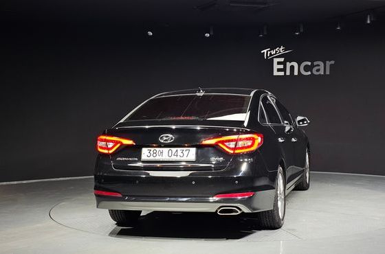 Hyundai Sonata 2.0 Smart Special — пробег 122 368 км — фото 4 из 5