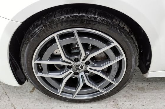 Mercedes-Benz E-Class E220d 4MATIC AMG Line — пробег 48 000 км — фото 5 из 5