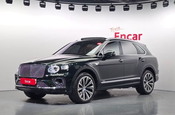 Bentley Bentayga 4.0 V8 Azure — пробег 87 947 км — фото 1 из 5