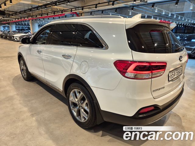 Kia Sorento Diesel 2.0 2WD Prestige — пробег 68 867 км — фото 2 из 5