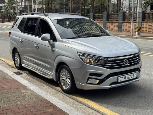 Ssangyong KORANDO 2WD KX 11-Seater — пробег 95 583 км — фото 3 из 5