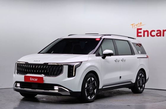Kia Carnival 9-Seater Signature — пробег 27 891 км — фото 1 из 5