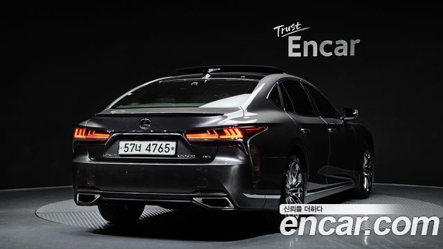 Lexus LS 3.5 Luxury AWD — пробег 132 726 км — фото 2 из 5