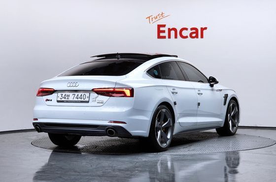 Audi A5 45 TFSI Quattro Premium Sportback — пробег 48 561 км — фото 2 из 5