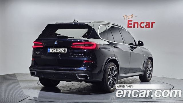BMW X5 xDrive 30d M Sport — пробег 42 063 км — фото 2 из 5