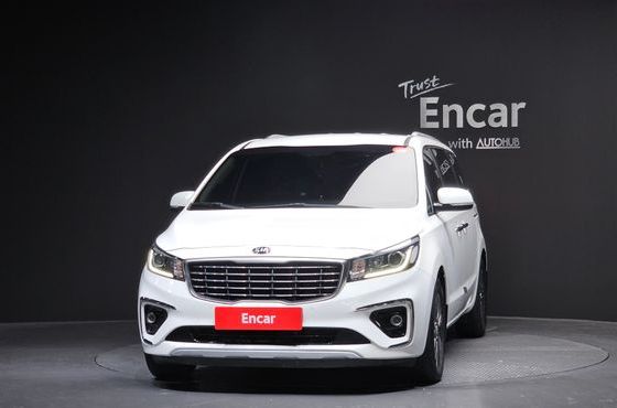 Kia Carnival 9-Seater Luxury — пробег 187 225 км — фото 3 из 5