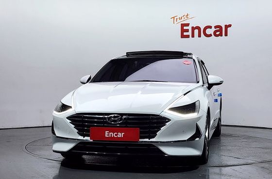 Hyundai Sonata 2.0 Premium Family — пробег 101 005 км — фото 3 из 5