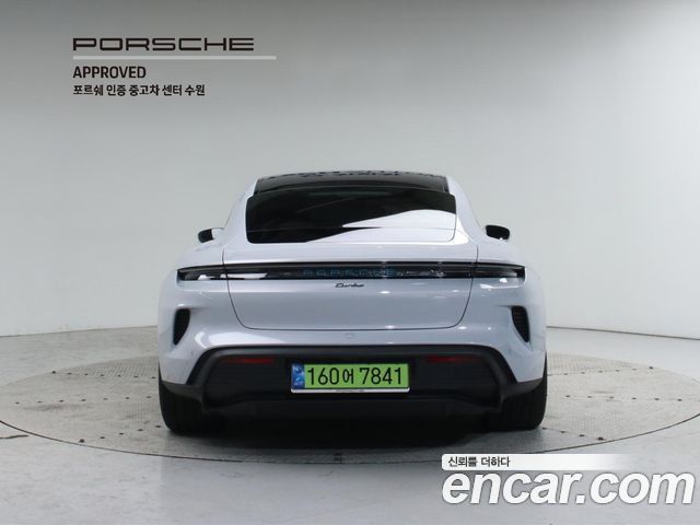 Porsche Taycan Turbo — пробег 500 км — фото 4 из 5