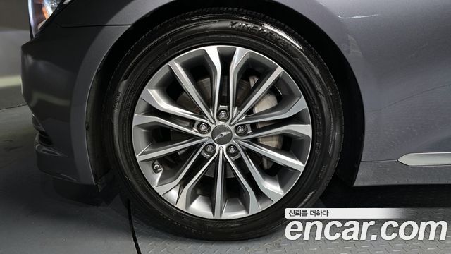 Hyundai Genesis из Кореи Encar