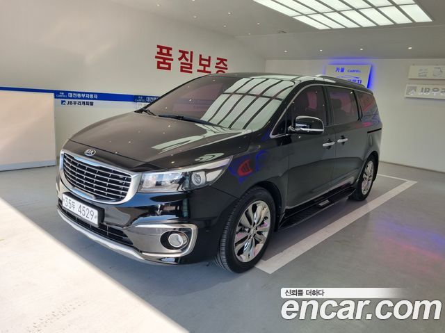 Kia Carnival 7-seater Limousine VIP — пробег 130 590 км — фото 3 из 5