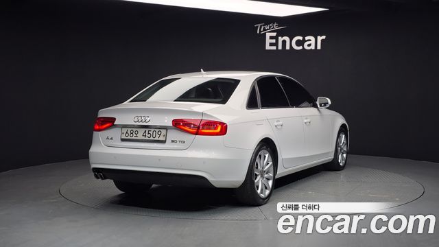 Audi A4 30 TDI Dynamic B8 — пробег 152 439 км — фото 2 из 5