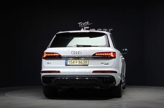 Audi Q7 55 TFSI Quattro Premium — пробег 42 752 км — фото 4 из 5