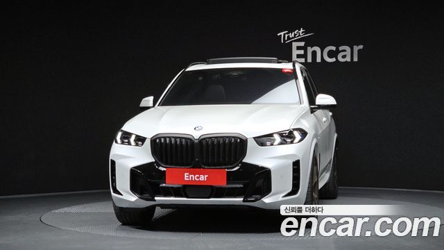 BMW X5 xDrive 40i M Sport — пробег 7 033 км — фото 3 из 5