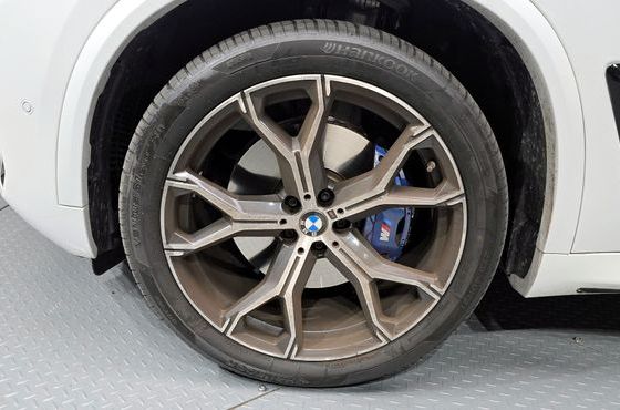 BMW X5 xDrive 40i M Sport — пробег 7 033 км — фото 5 из 5