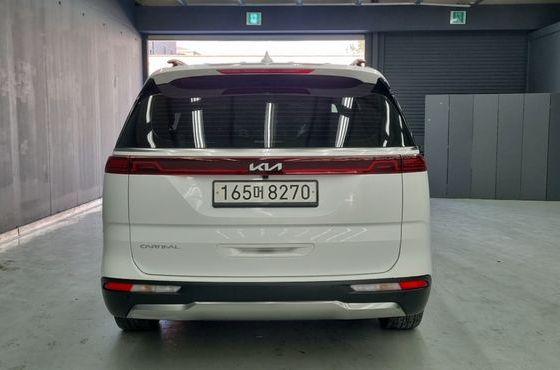 Kia Carnival 9-Seater Noblesse — пробег 18 124 км — фото 4 из 5