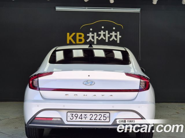 Hyundai Sonata 2.0 Premium Family — пробег 90 000 км — фото 4 из 5
