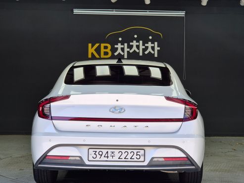 Hyundai Sonata 2.0 Premium Family — пробег 90 000 км — фото 4 из 5