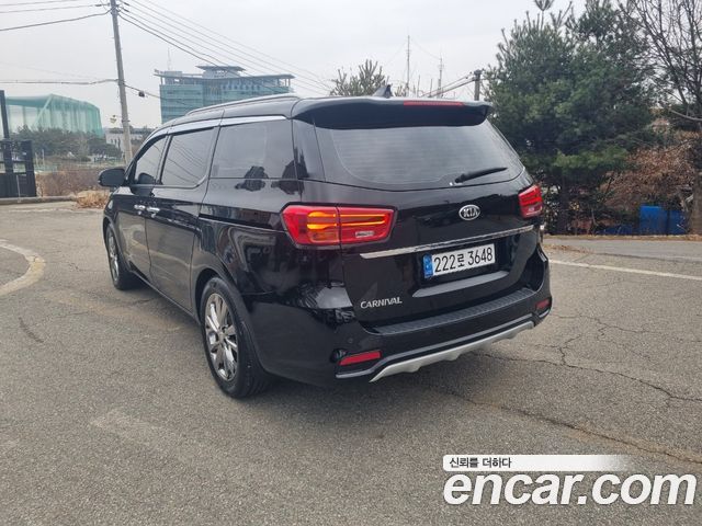 Kia Carnival из Кореи Encar