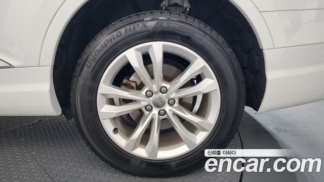 Audi Q7 из Кореи Encar