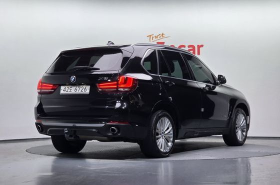 BMW X5 xDrive 30d — пробег 149 122 км — фото 2 из 5