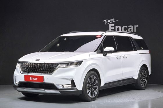 Kia Carnival 9-Seater Signature — пробег 66 819 км — фото 1 из 5