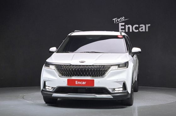 Kia Carnival 9-Seater Signature — пробег 66 819 км — фото 3 из 5
