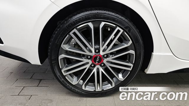Kia K3 1.6 Turbo GT 5Door Signature — пробег 62 903 км — фото 5 из 5