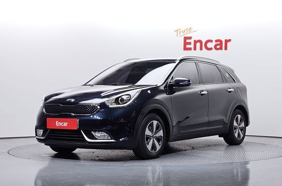 Kia Niro Prestige — пробег 111 907 км — фото 1 из 5