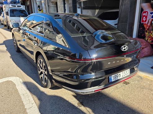 Hyundai Grandeur Premium — пробег 1 550 км — фото 3 из 5