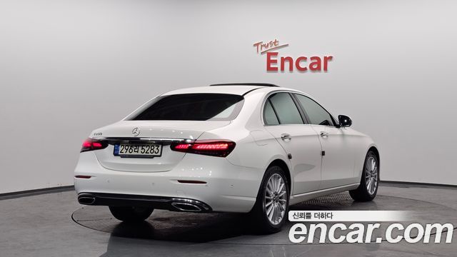 Mercedes-Benz E-Class из Кореи Encar