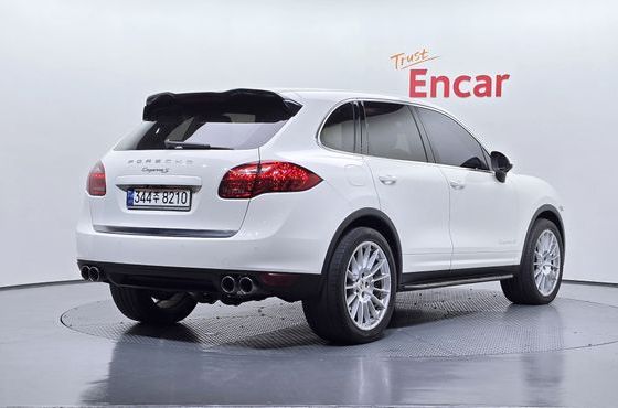 Porsche Cayenne 4.8 S 958 — пробег 166 741 км — фото 2 из 5