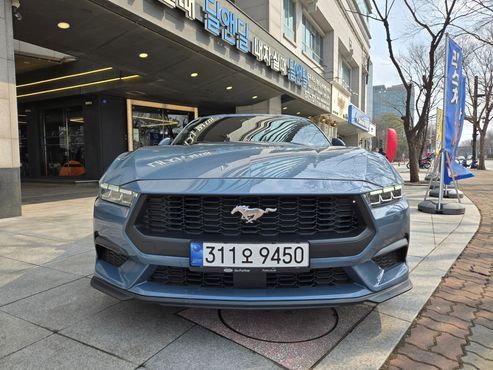 Ford Mustang 2.3 EcoBoost Premium Coupe — пробег 23 000 км — фото 3 из 5
