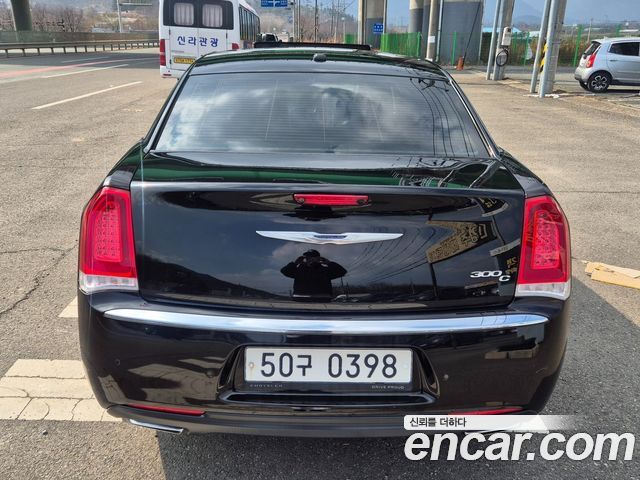 Chrysler 300C из Кореи Encar