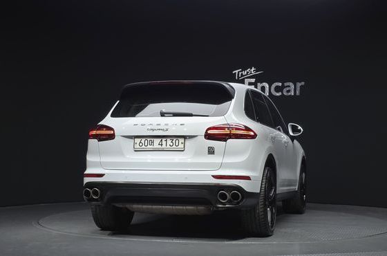 Porsche Cayenne 3.0 S E-Hybrid 958 — пробег 158 917 км — фото 4 из 5