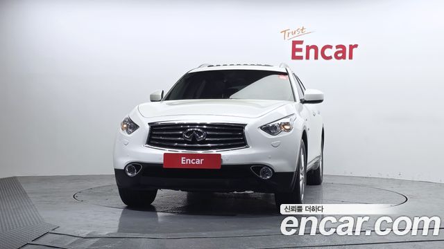 Infiniti QX70 3.0d AWD — пробег 106 139 км — фото 3 из 5