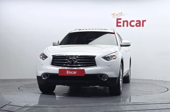 Infiniti QX70 3.0d AWD — пробег 106 139 км — фото 3 из 5