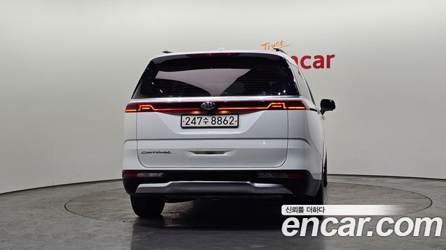 Kia Carnival из Кореи Encar