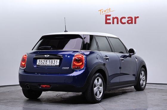 Mini Cooper 5Door Standard 3rd — пробег 67 442 км — фото 2 из 5