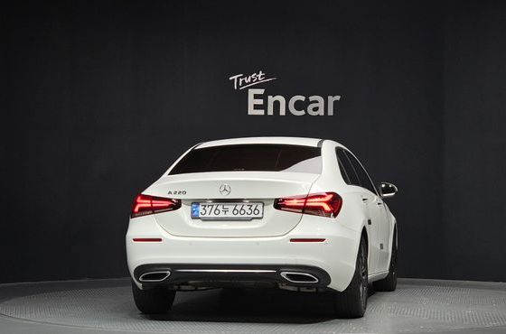 Mercedes-Benz A-Class A220 Sedan — пробег 32 763 км — фото 4 из 5