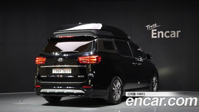 Kia Carnival из Кореи Encar