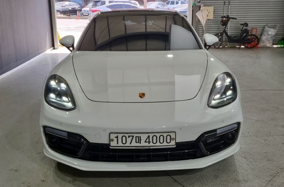 Porsche Panamera 4.0 GTS — пробег 77 631 км — фото 3 из 5